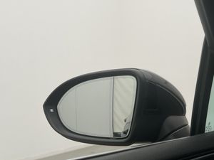 Volkswagen Passat bild 10
