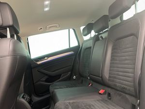Volkswagen Passat bild 28