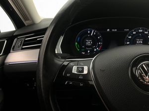 Volkswagen Passat bild 17