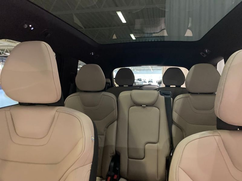 Volvo EX90 bild 11