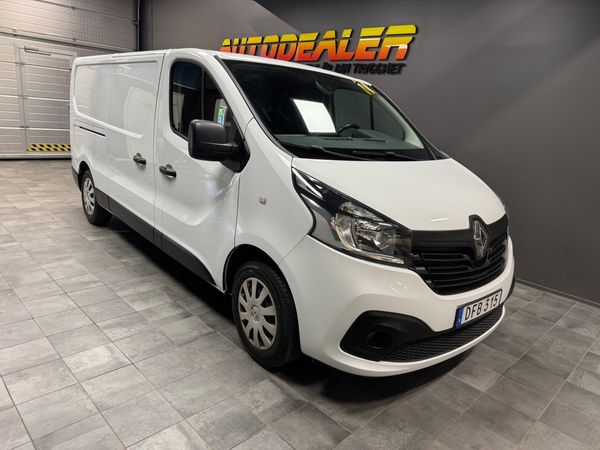 Renault Trafic Skåpbil 2.7t 1.6 dCi 120HK - 2016