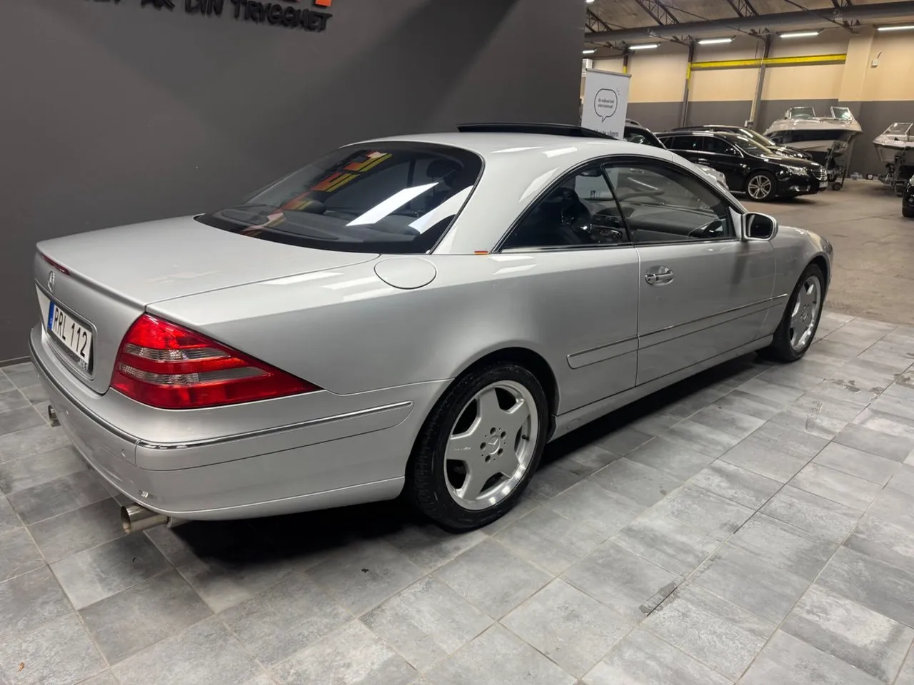 Vehicle image 5