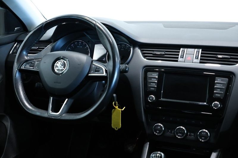 Skoda Octavia bild 7