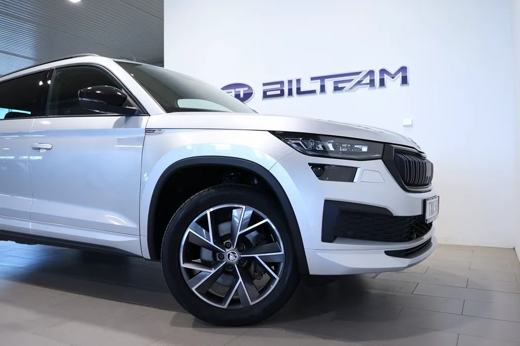 Vehicle image 20