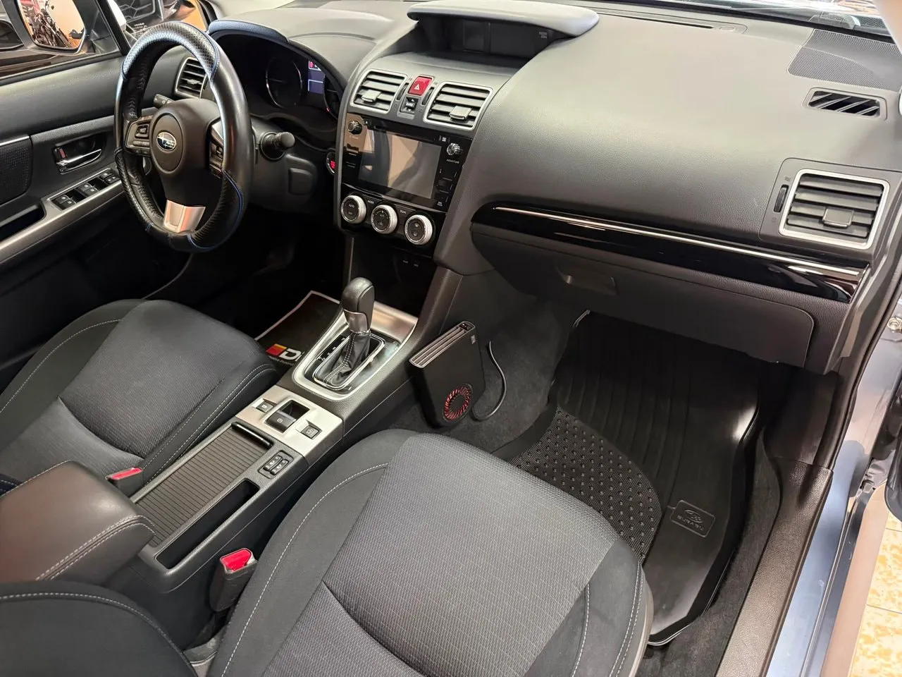 Vehicle image 18