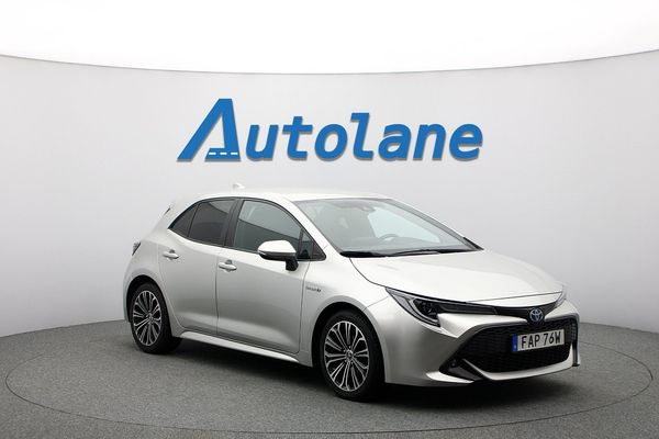 Toyota Corolla Hybrid e-CVT Style, Backkamera, Låg skatt 184hk - 2019