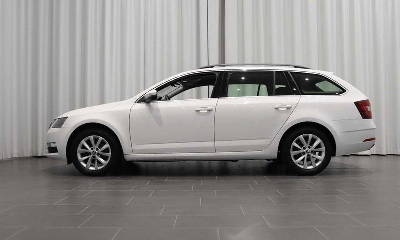 Skoda Octavia bild 2