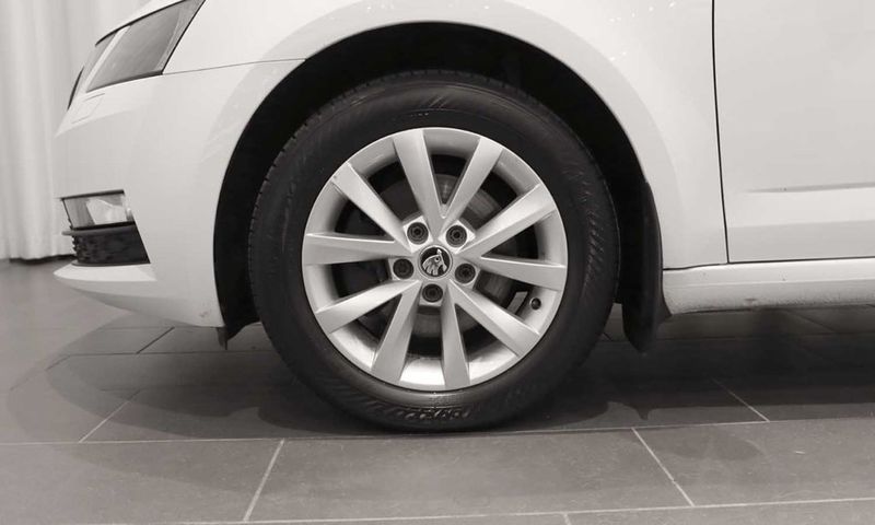Skoda Octavia bild 7