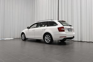 Skoda Octavia bild 3