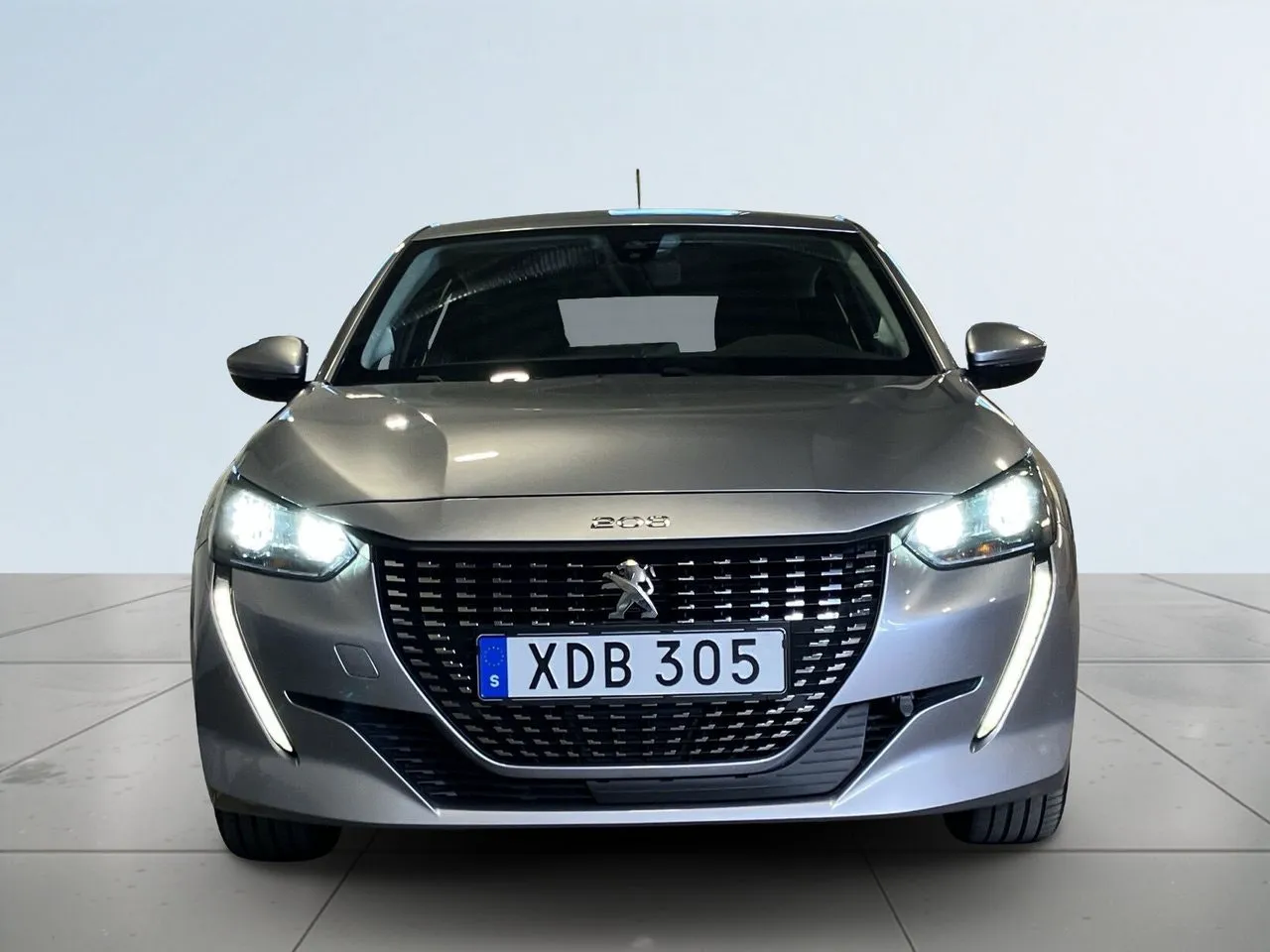 Vehicle image 1