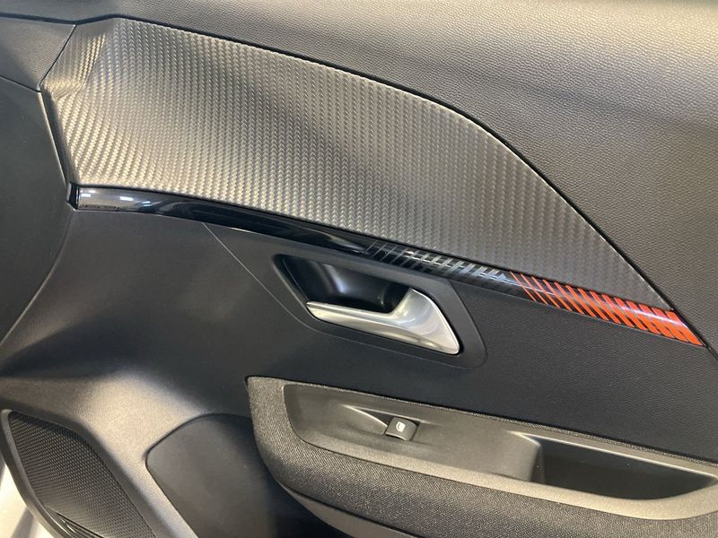 Peugeot 208 bild 17