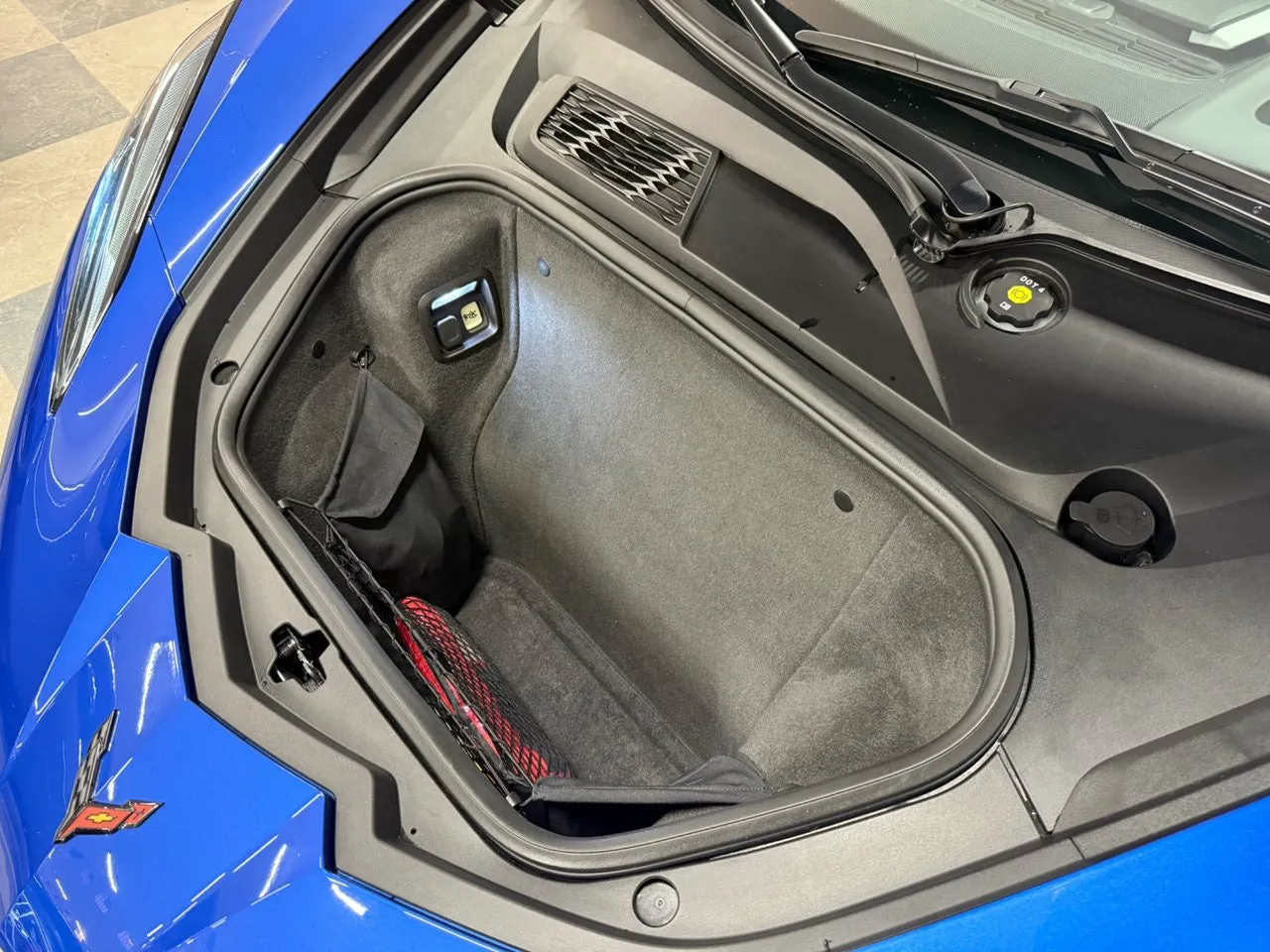 Vehicle image 32