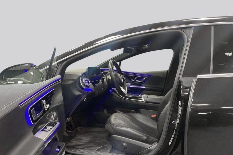 Mercedes EQE350 bild 8