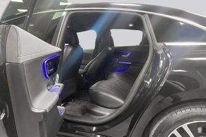 Mercedes EQE350 bild 9