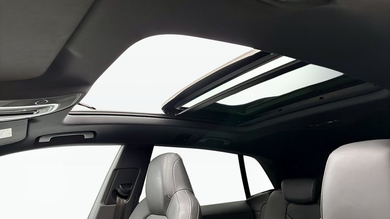 Audi SQ8 bild 14