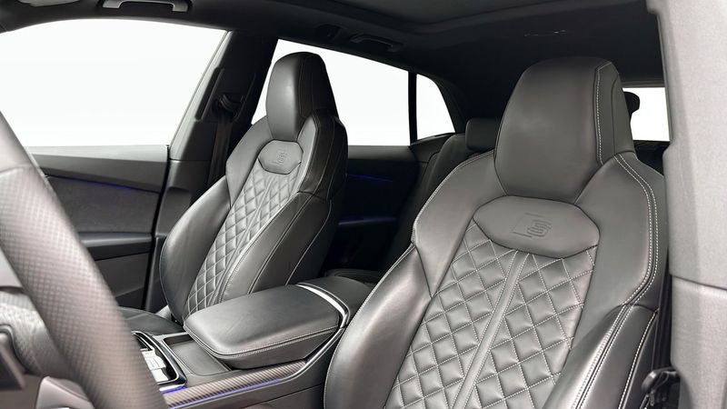Audi SQ8 bild 10