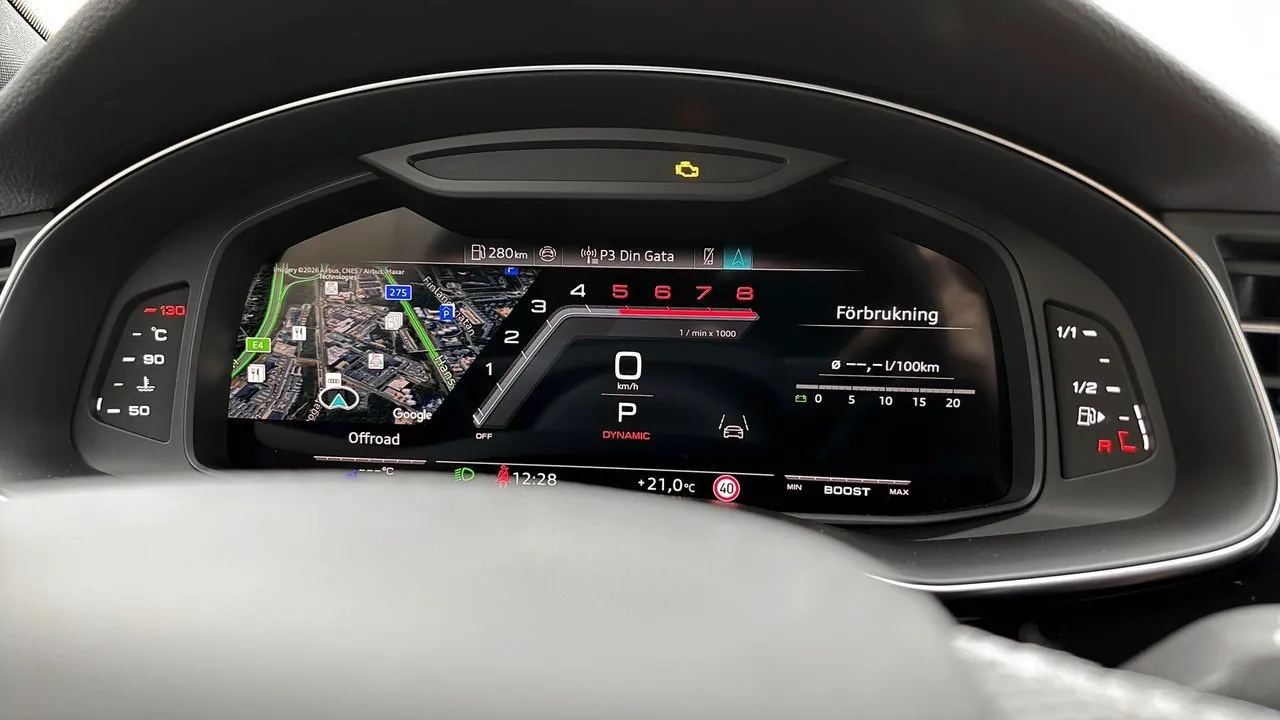 Vehicle image 8