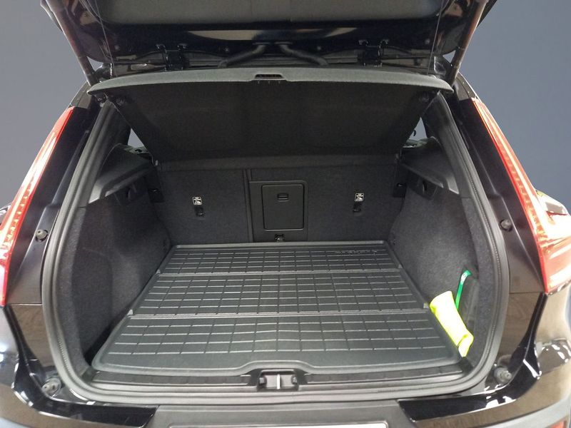 Volvo EX40 bild 10
