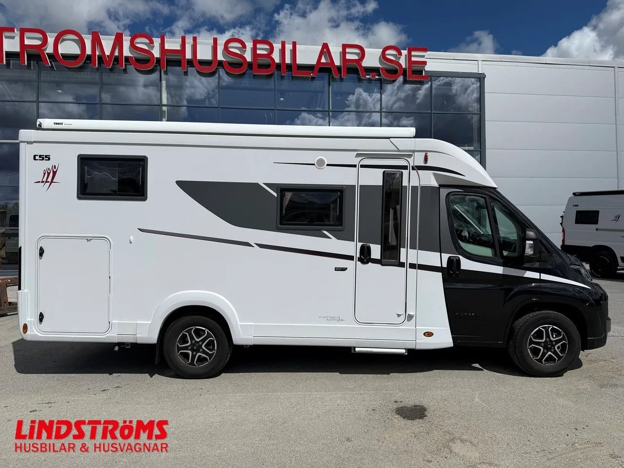 Vehicle image 22