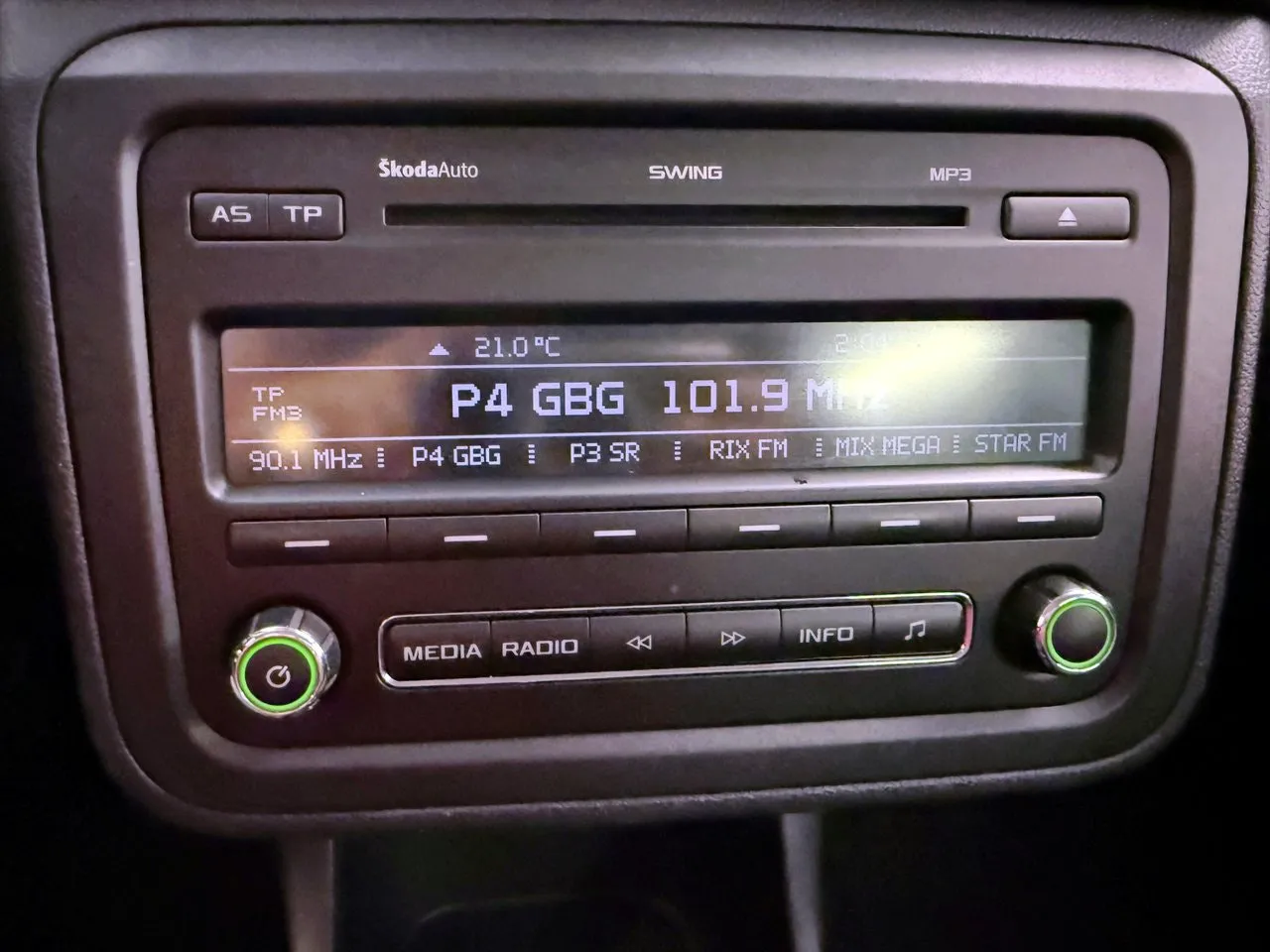 Vehicle image 14