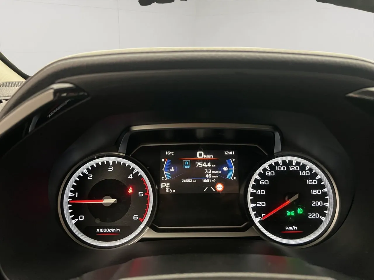 Vehicle image 21