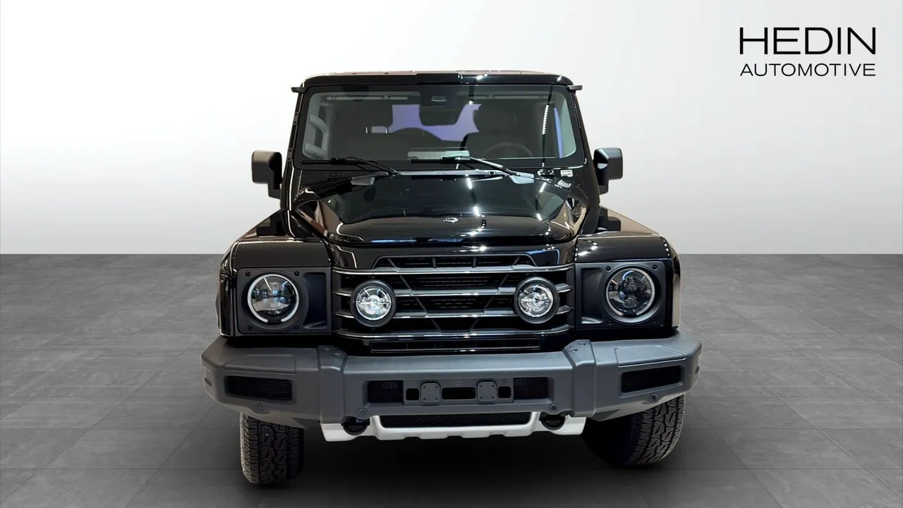 Vehicle image 7