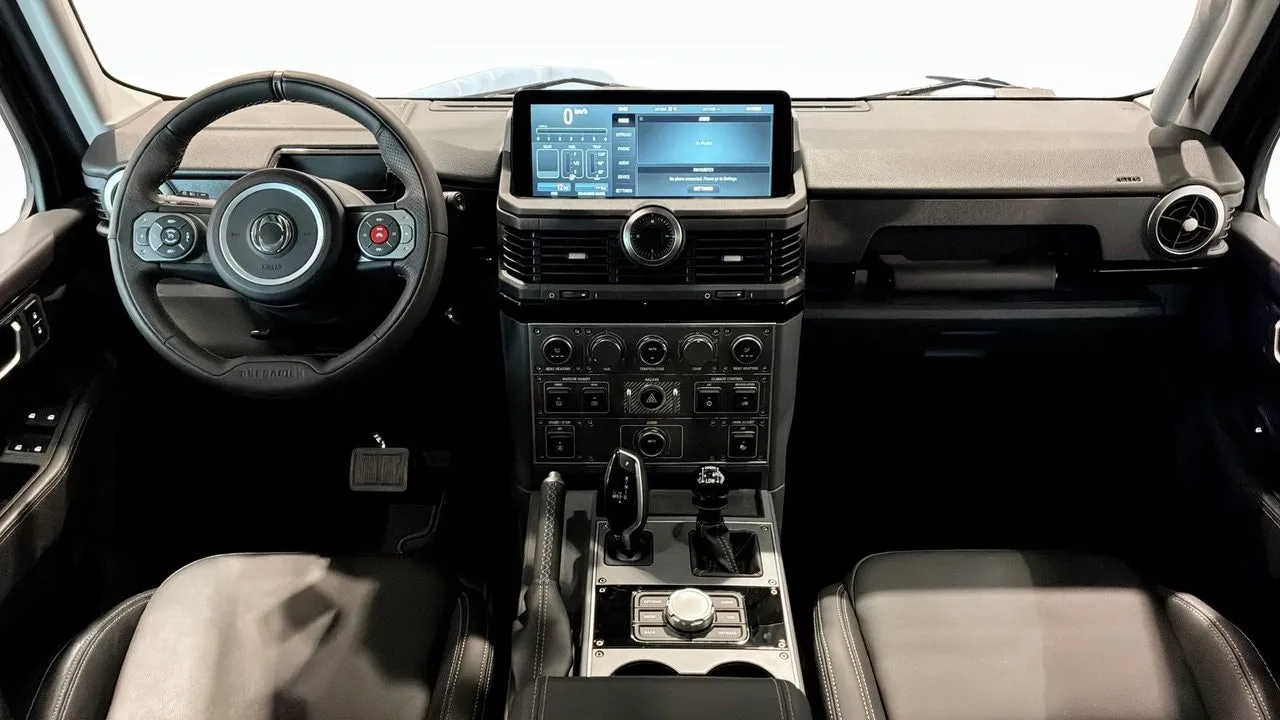 Vehicle image 3