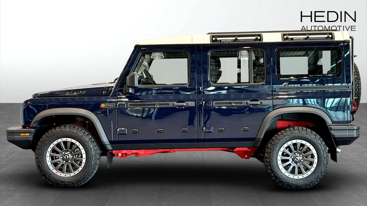 Vehicle image 5