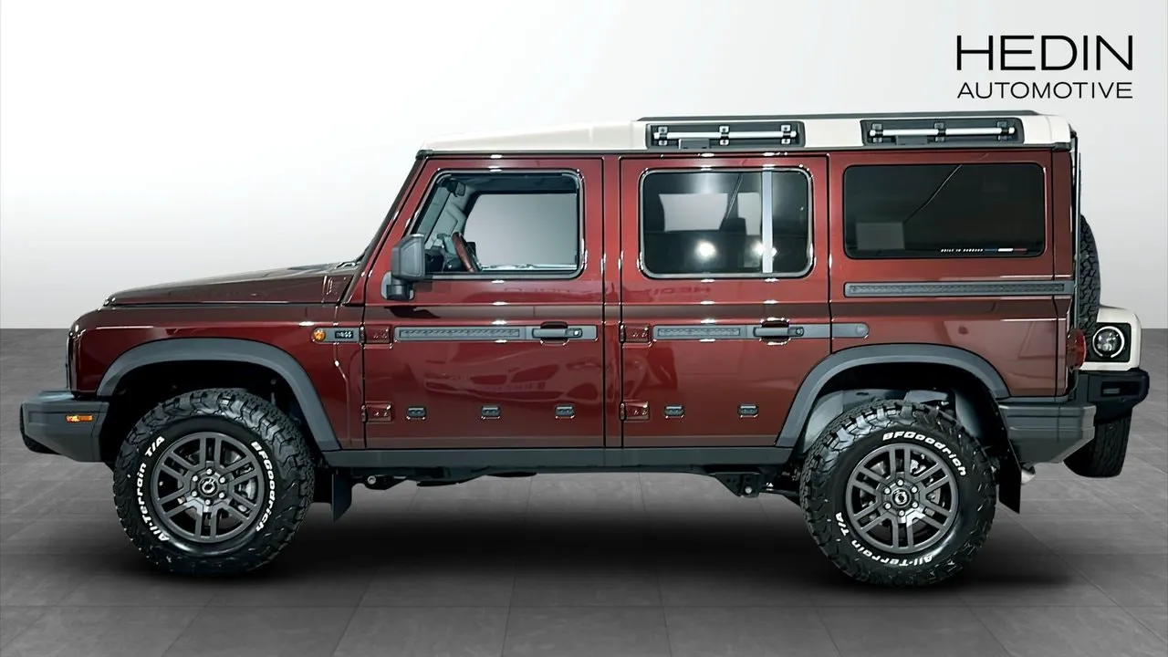 Vehicle image 5