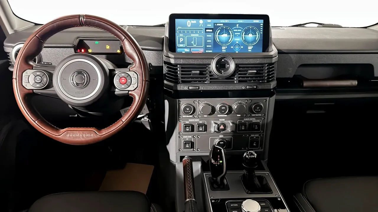 Vehicle image 3