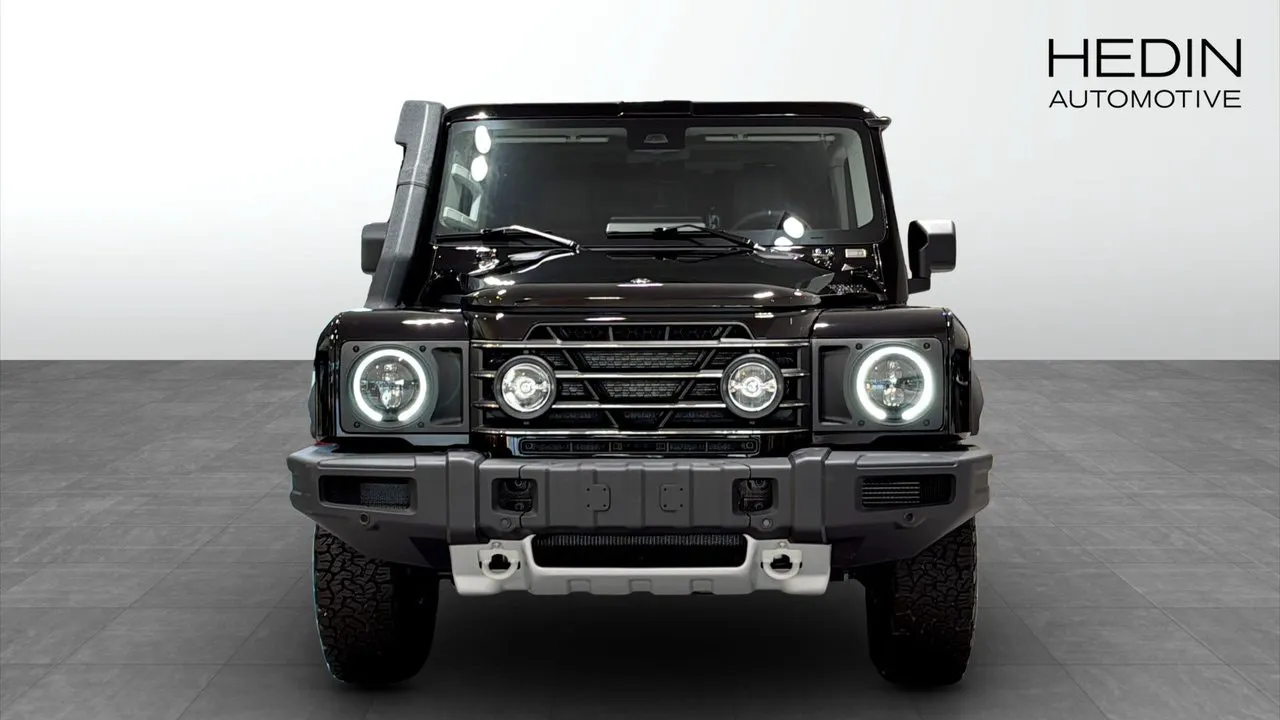 Vehicle image 7