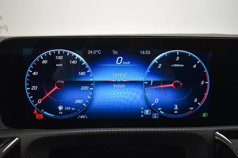 Mercedes CLA200 bild 11