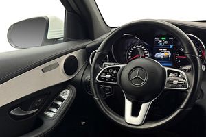 Mercedes GLC300 bild 16