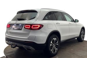 Mercedes GLC300 bild 6