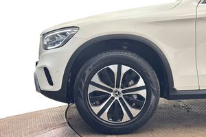 Mercedes GLC300 bild 10
