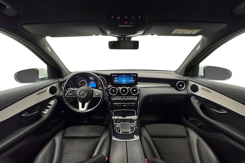 Mercedes GLC300 bild 15