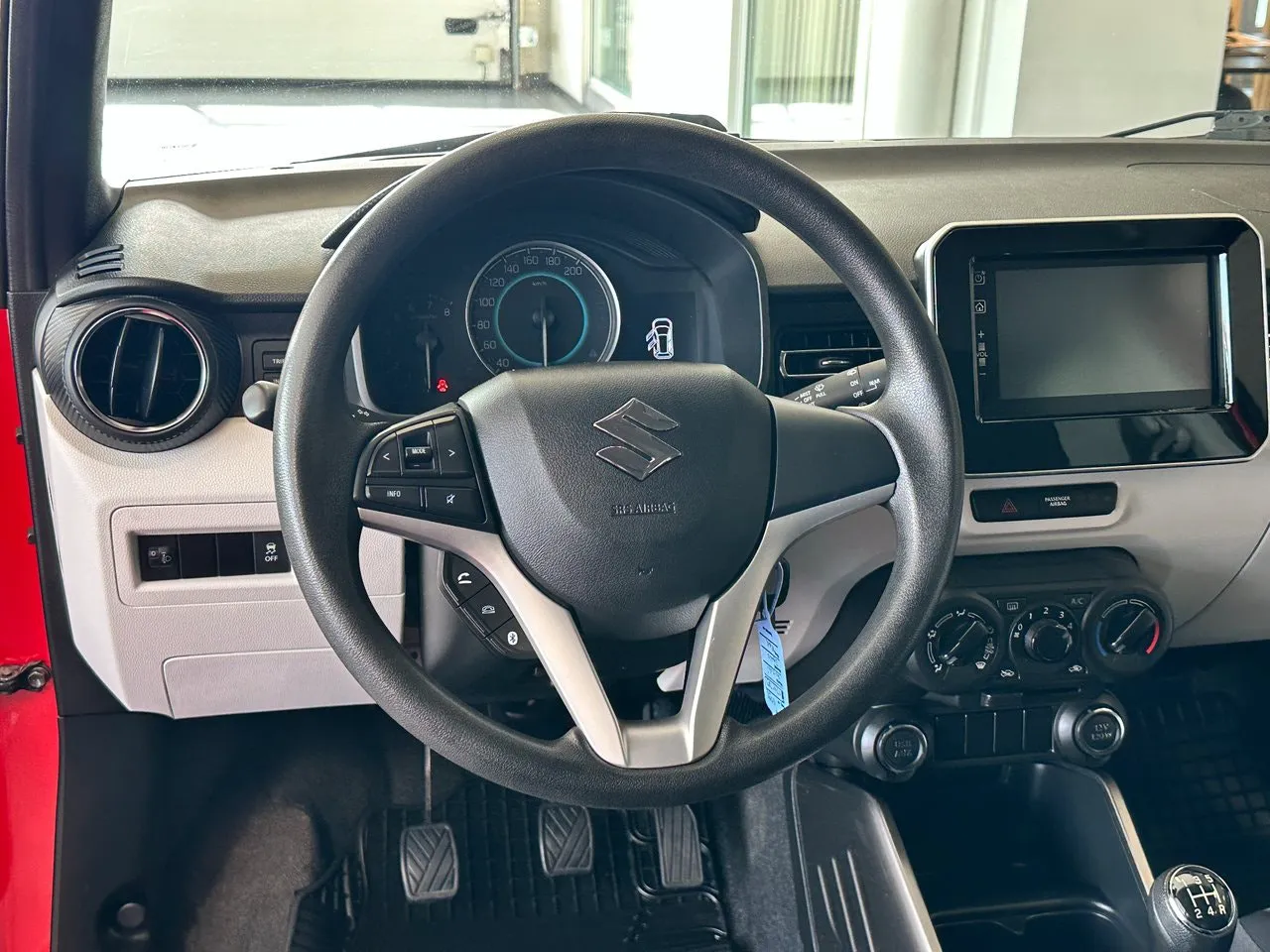 Vehicle image 8
