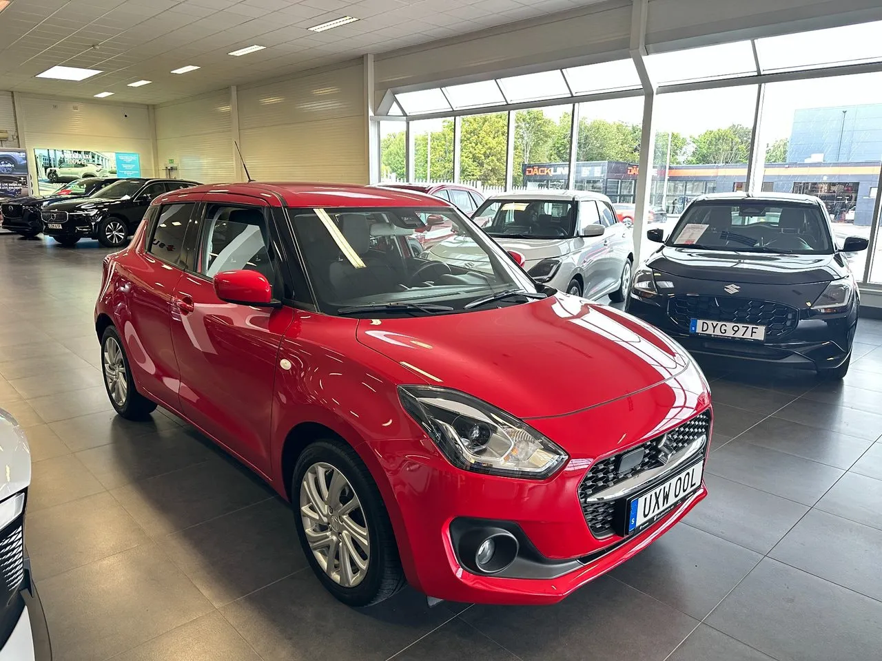 Vehicle image 3