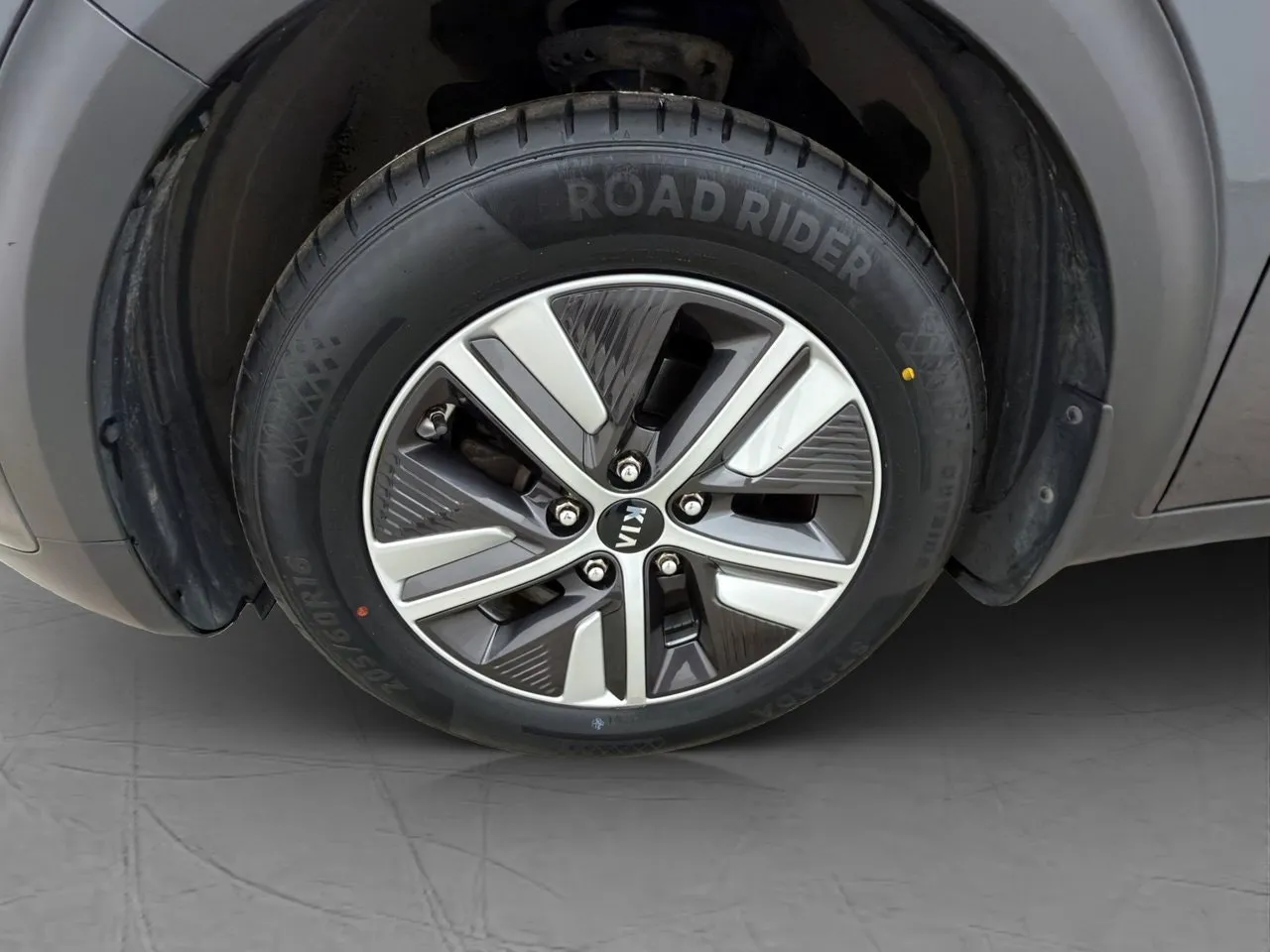 Vehicle image 31