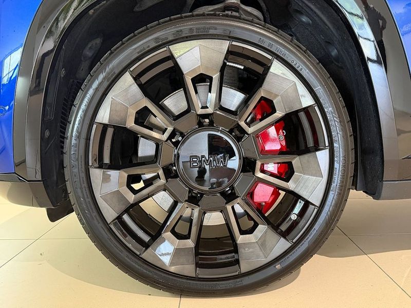 BMW XM bild 3