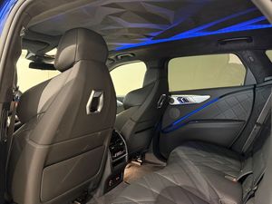 BMW XM bild 9