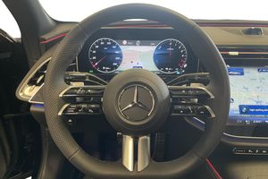 Mercedes E300 bild 18