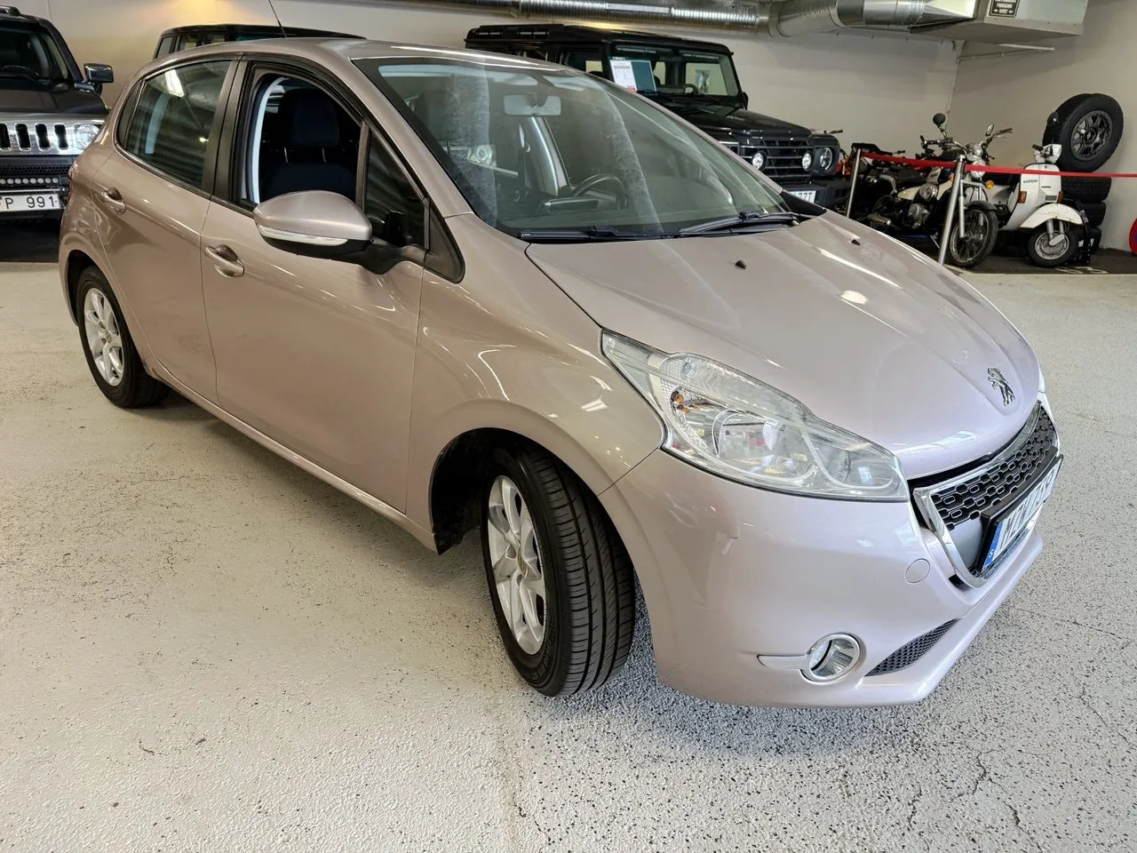 Vehicle image 1