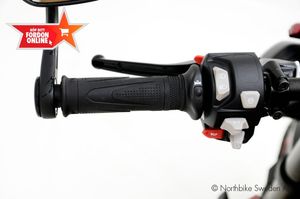 Triumph Street Triple bild 8