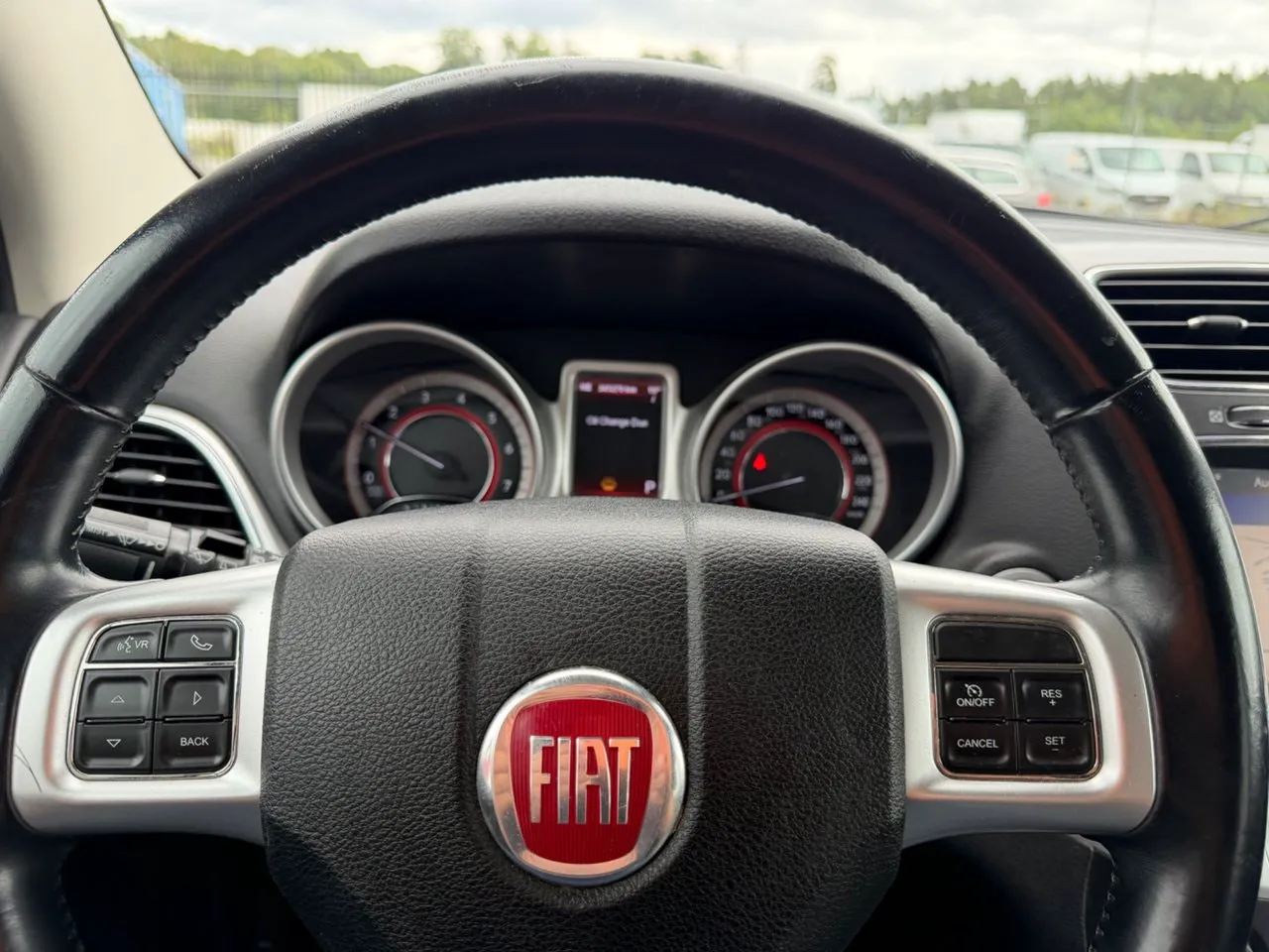 Vehicle image 16