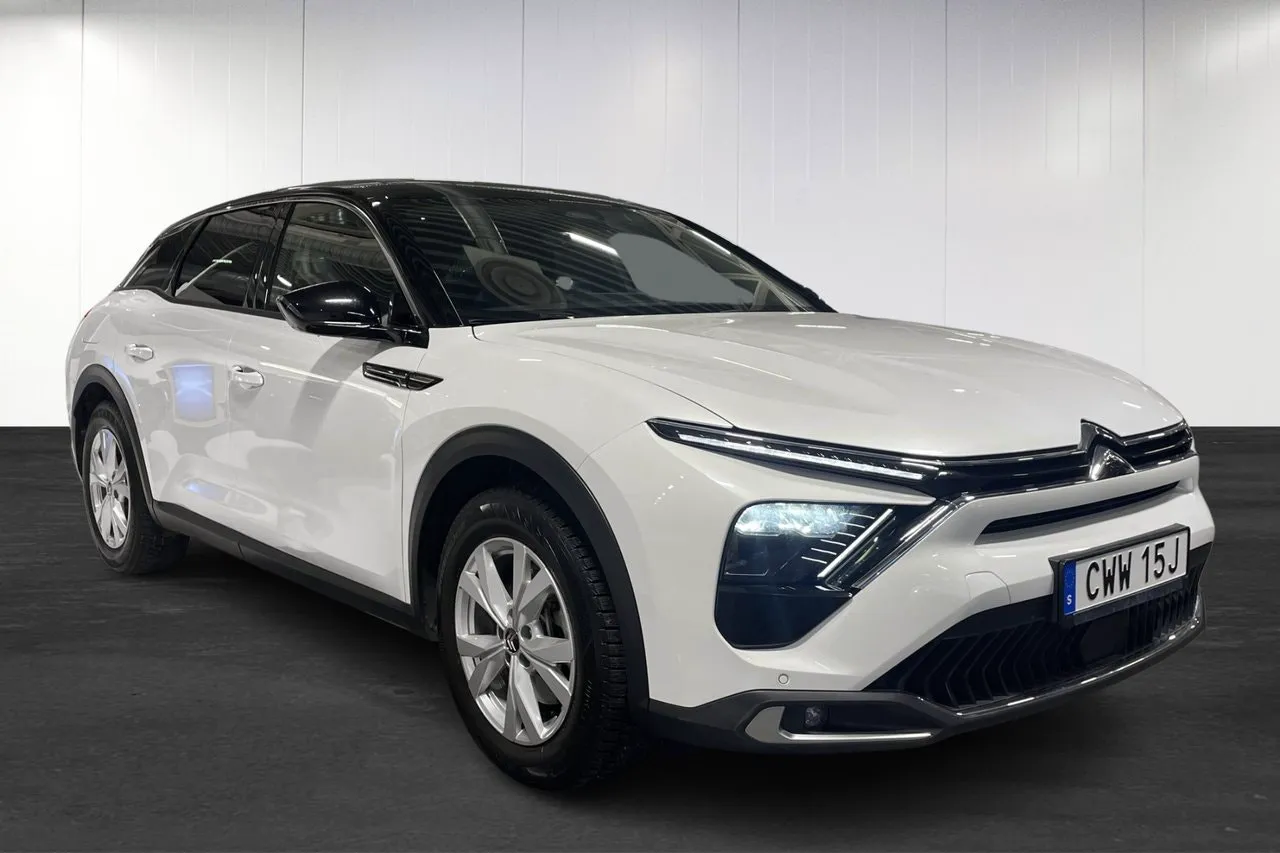 Vehicle image 1