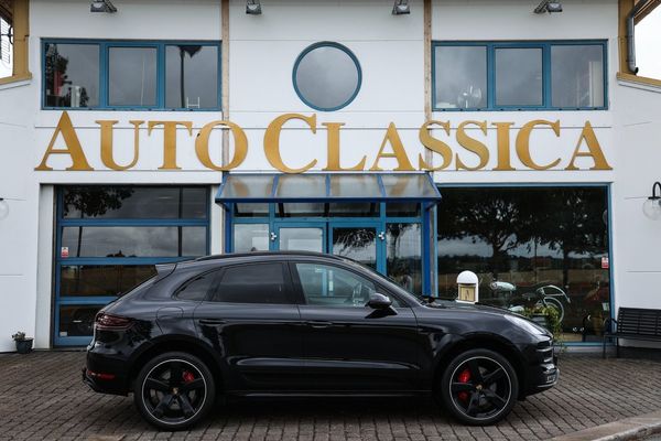 Porsche Macan Turbo - 2015