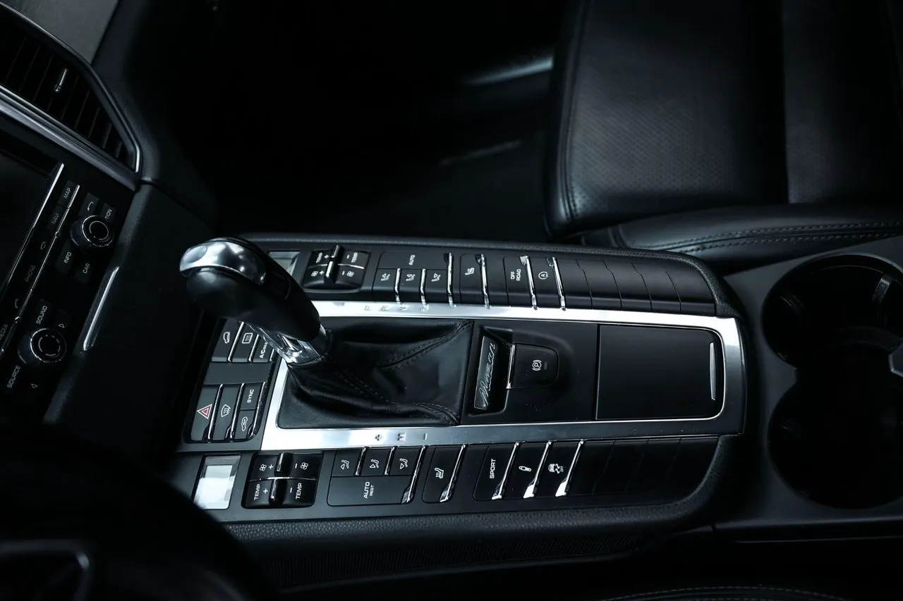 Vehicle image 21