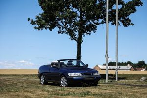 Saab 900 bild 2
