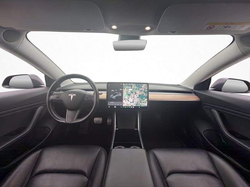 Tesla Model 3 bild 11